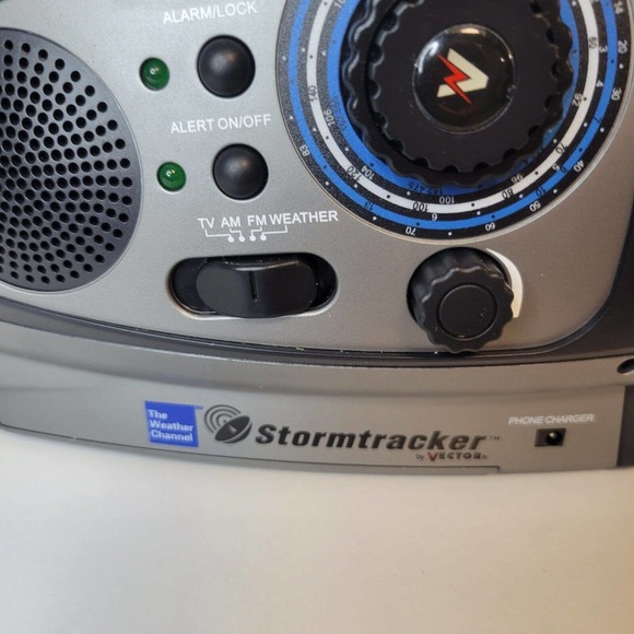 Vector Stormtracker Weather Alert Radio TV Led Light Phone Charger Exc Cond - Picture 4 of 16
